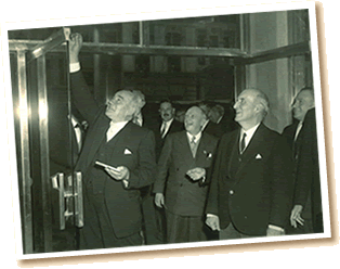 Wentworth Chambers was officially opened in the afternoon of 20 August 1957